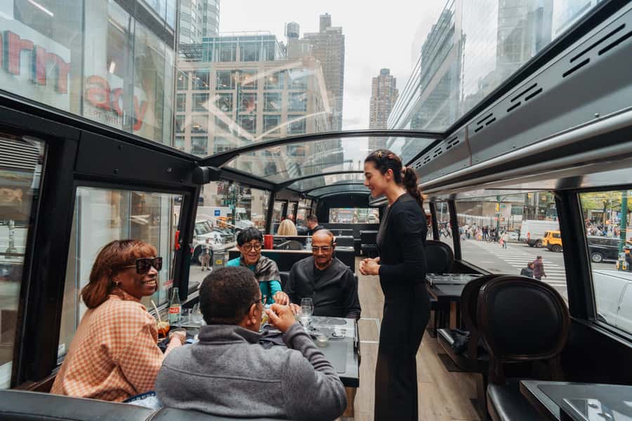 New York City: Bustronome Gourmet Dinner Tour - Service, music, and the feel of the evening
