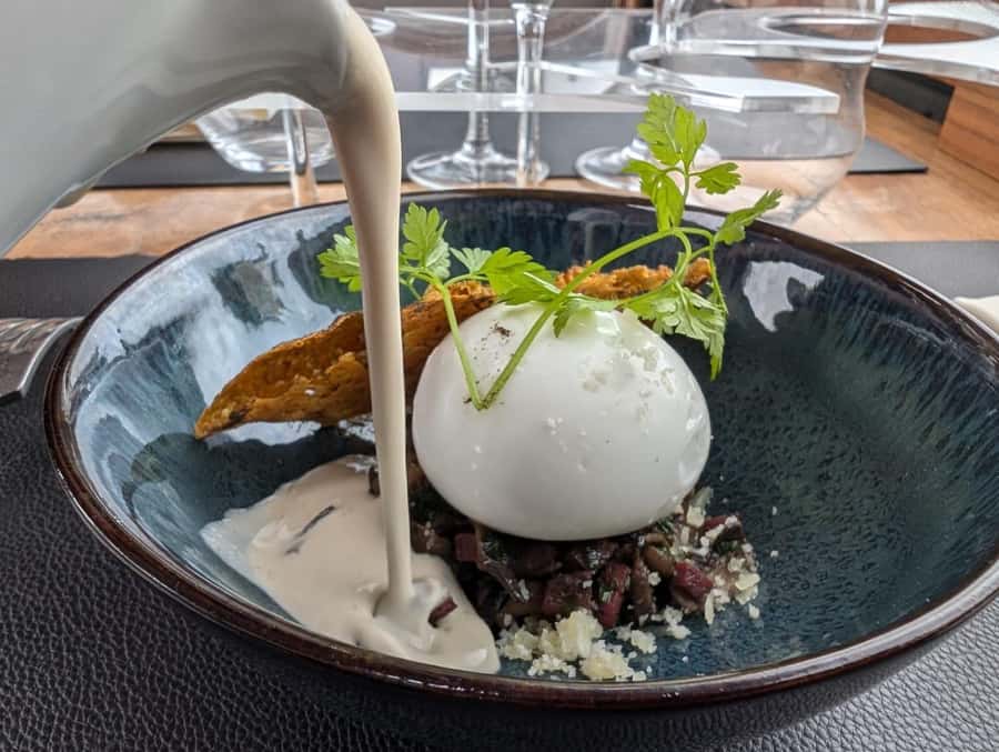 New York City: Bustronome Gourmet Dinner Tour - Drinks are the clearest limitation