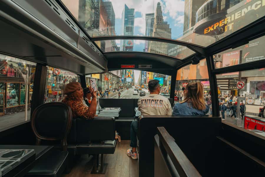 New York City: Bustronome Gourmet Dinner Tour - Practical details that affect your decision