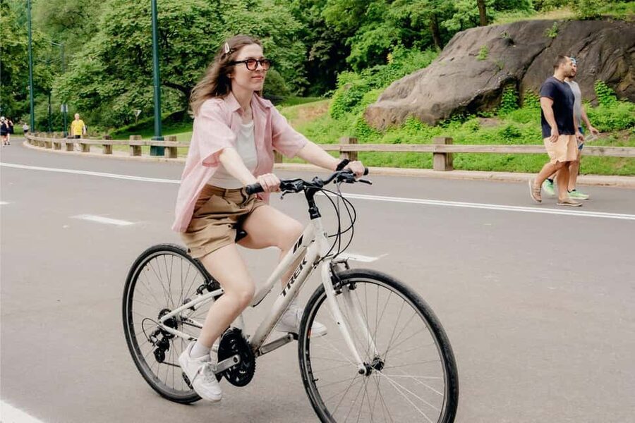 New York City: Central Park Bike Rental - Picking up your bike at Central Park South