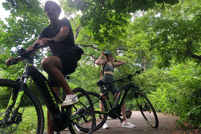 New York City E Bike Rentals - Getting used to the Yamaha-powered Giant bike