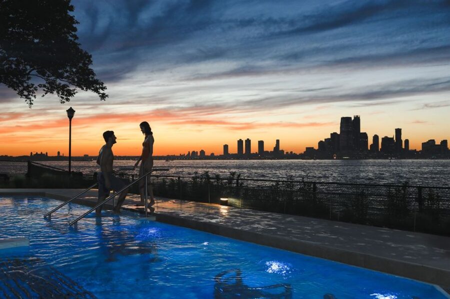 New York City: Entry Ticket to QC NY Spa on Governors Island - Plan your day around the views, not just the rooms
