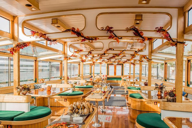 New York City Fall Foliage Brunch Cruise - A fall morning on the Hudson