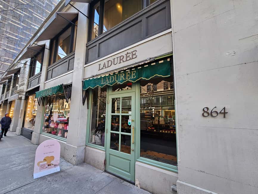 New York City: Gossip Girl Walking Tour - Starting at Grand Central with Serena’s return