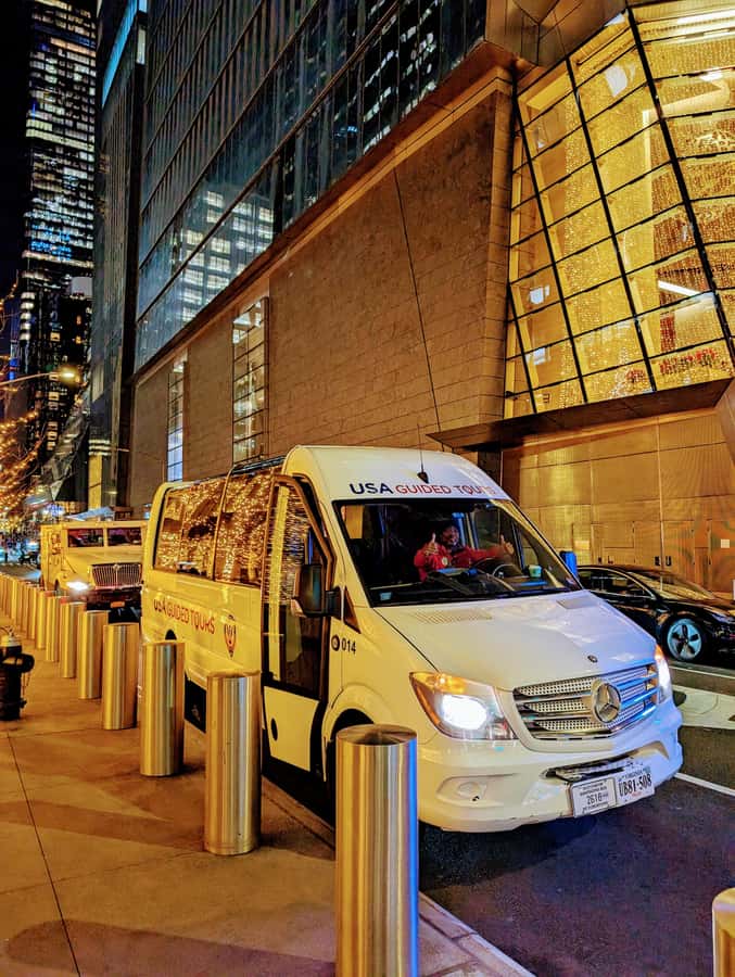 New York City: Guided Private Glass-Top Bus Tour at Night - Why a glass-top bus works so well at night