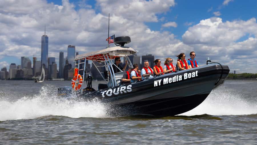 New York City: Harbor Speedboat Tour - Starting at North Cove Marina
