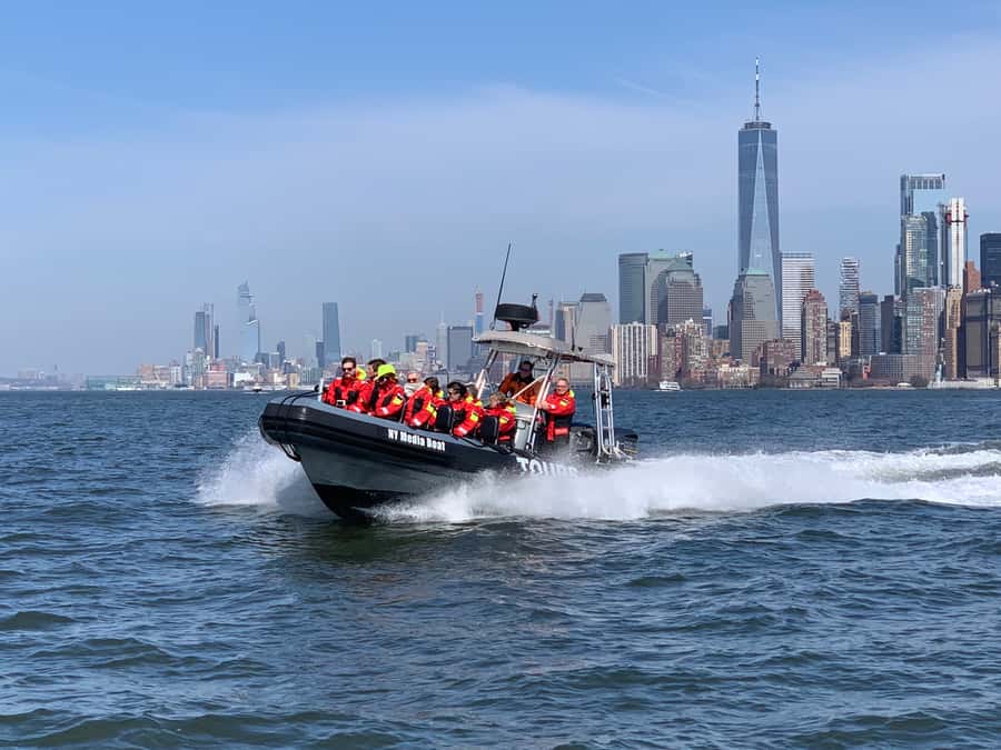 New York City: Harbor Speedboat Tour - Ellis Island and the New Jersey shore