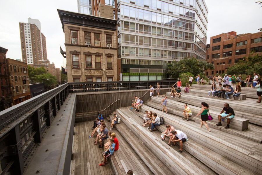 New York City: High Line and Greenwich Village Combo Tour - From an elevated railway to a neighborhood table