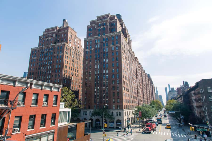 New York City: High Line Walking Tour - Art, design, and everyday city life