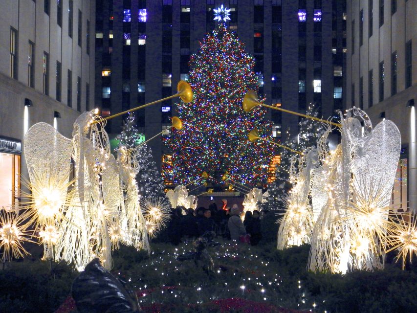 New York City: Holiday Lights Extravaganza Walking Tour - Price, timing, and the Union Square finish