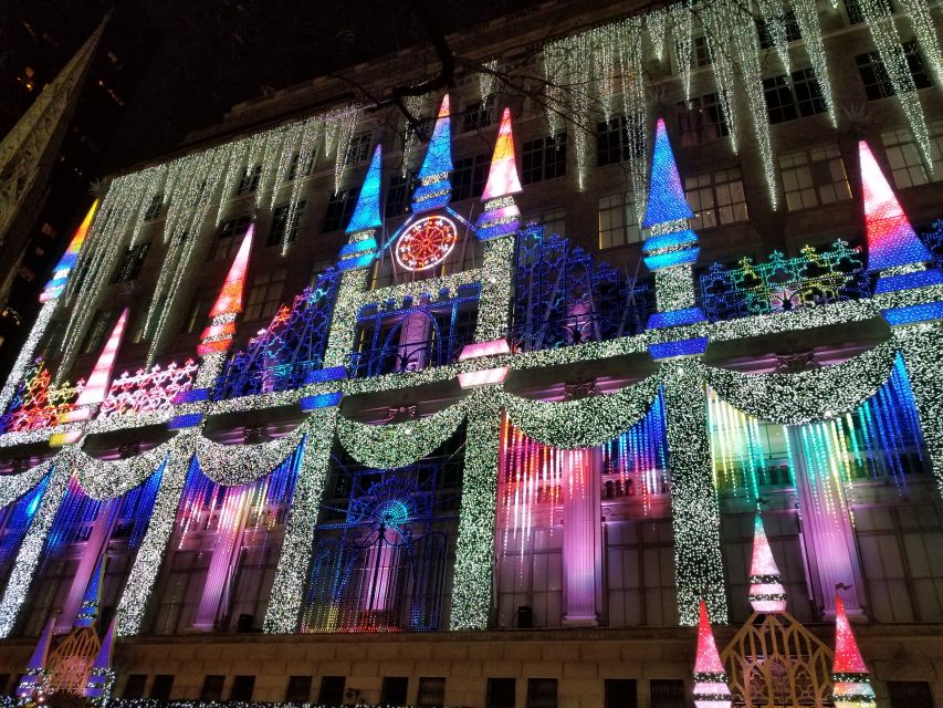 New York City: Holiday Lights Extravaganza Walking Tour - Rockefeller Center’s giant tree and ice rink