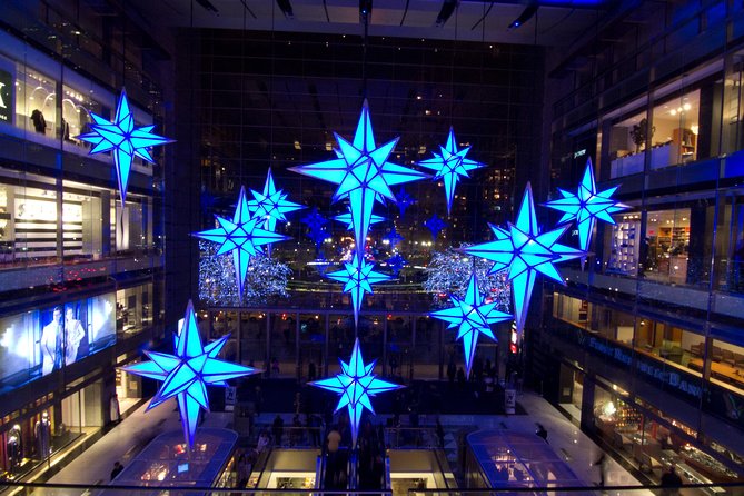 New York City Holiday Movie Sites and Lights Bus Tour - The Upper East Side and the Serendipity stop