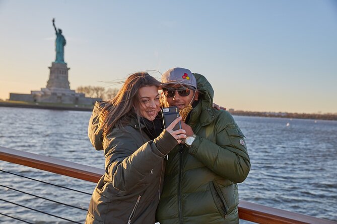 New York City Holiday Sunset Sightseeing Cruise - Who will enjoy this cruise most?