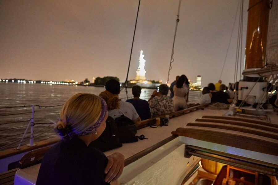 New York City Lights Schooner Cruise - Leaving Chelsea Piers for the Hudson River