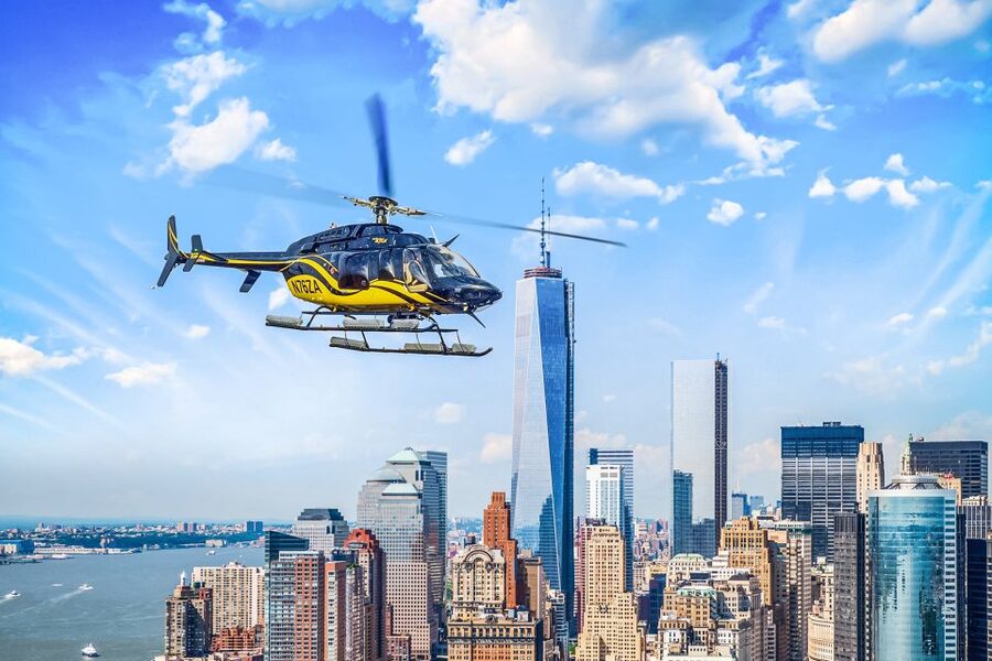 New York City: Manhattan Helicopter Tour - Empire State Building, Brooklyn Bridge, and the return route