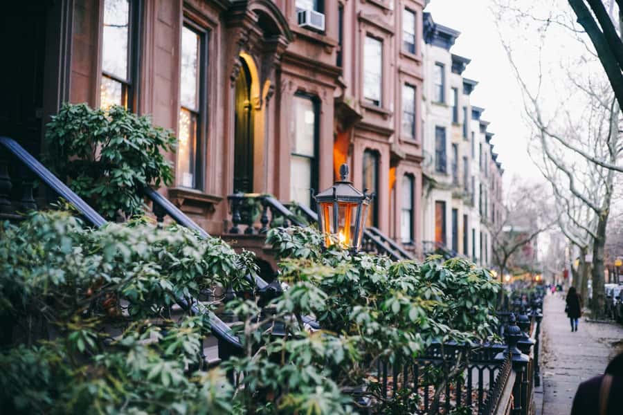 New York City: Multicultural Contrasts Tour - Why this tour is different from a standard Manhattan bus ride