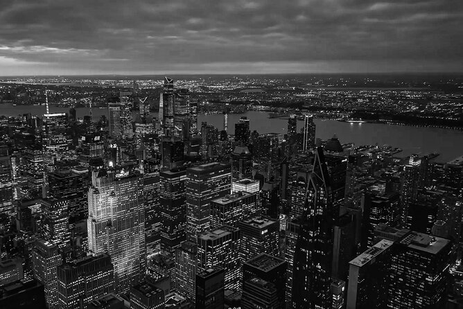 New York City Night Lights Helicopter Tour from New Jersey - Leaving from Essex County Airport in New Jersey