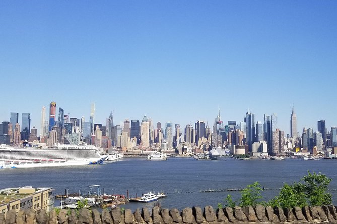 New York City Panoramic Skyline Tour - Carlo’s Bakery and the Cake Boss connection