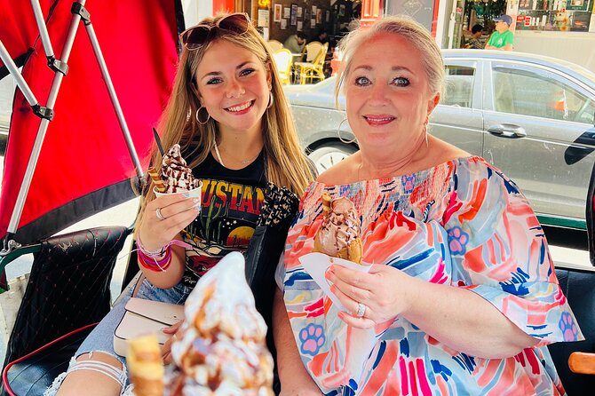 New York City Pedicab Tour of Landmarks And Hidden Gems - Little Italy and Chinatown bring the food focus
