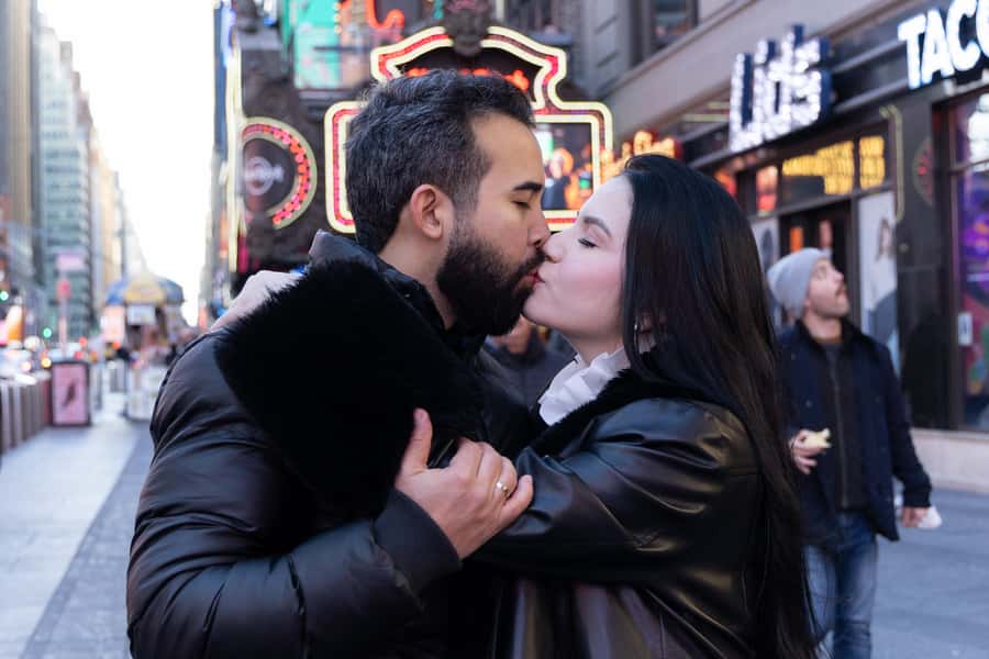 New York City: Photoshoot - Times Square - Times Square: big lights and tricky backgrounds