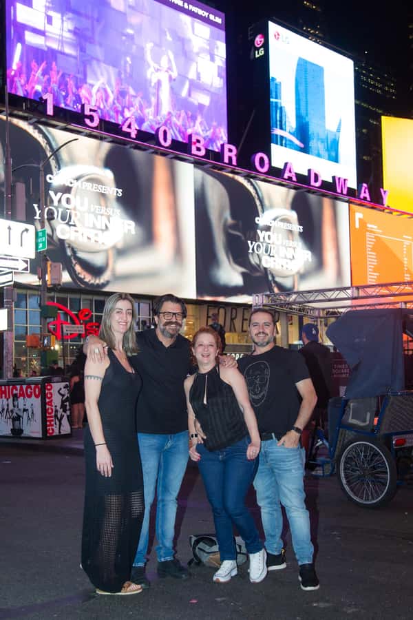 New York City: Photoshoot - Times Square - Who will get the most from this private session