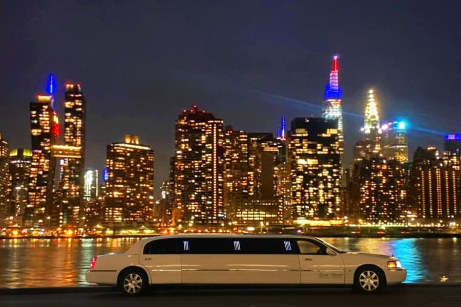 New York City: Private Manhattan Limousine Tour - Key points to know before booking