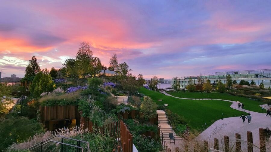 New York City: Secrets Of High Line Park Walking Tour - Practical tips for a smoother walk
