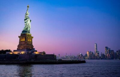 Signature Dinner Cruise on the Eternity