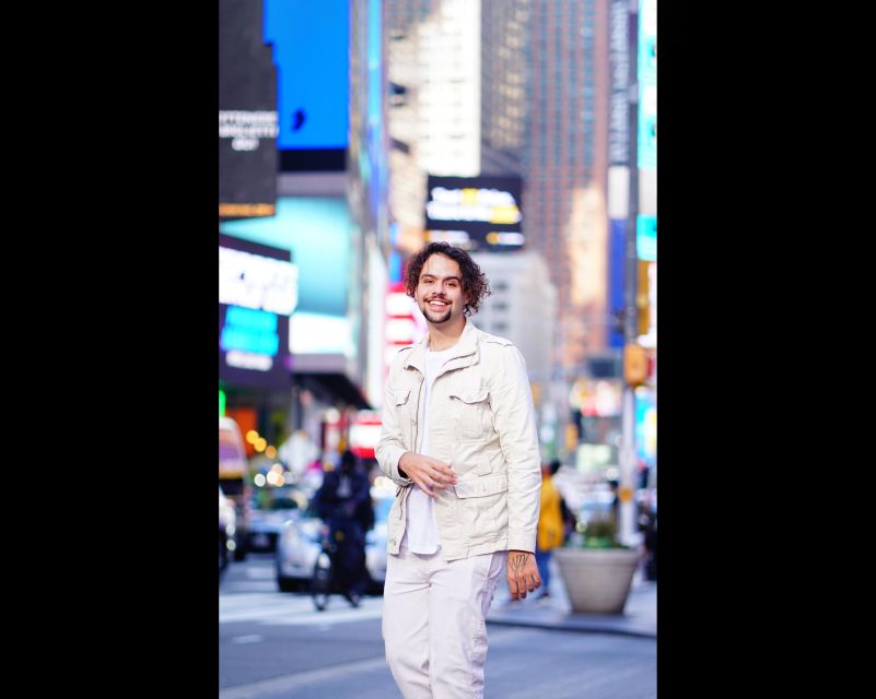 New York City: Solo or Couples Photoshoot in Times Square! - Who will get the most from this experience?