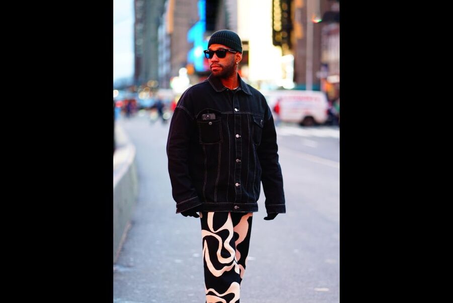 New York City: Solo or Couples Photoshoot in Times Square! - Choosing a custom location instead
