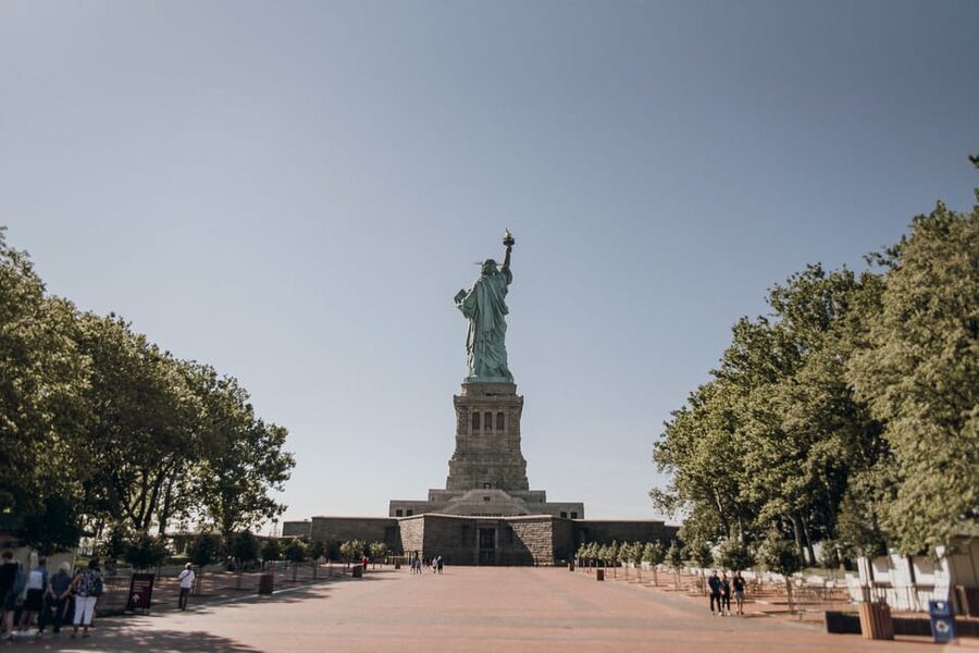 New York City: Statue of Liberty & Battery Park Guided Tour - Should you book this two-hour visit?