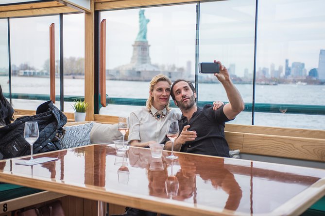 New York City Sunset Cruise on a Yacht - Why the evening departure works so well