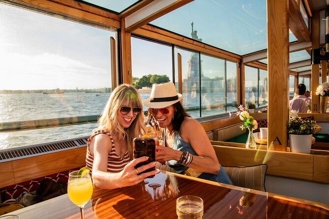 New York City Sunset Cruise on a Yacht - Assigned tables make the yacht feel more relaxed
