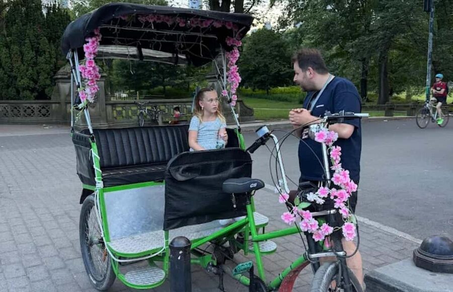 New York City: Top-Rated Central Park Pedicab Tour - Strawberry Fields and the Imagine mosaic
