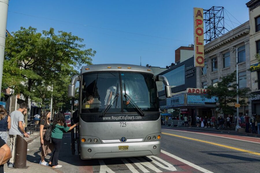 New York City: Tour of Manhattan, Bronx, Queens & Brooklyn - Vehicle comfort, group size, and the real pace