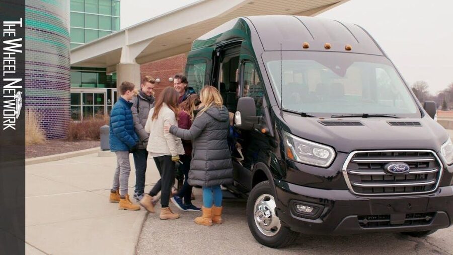 New York City: Via private SUV/VAN Highlights Tour. 13 max - Price, group size, and practical value
