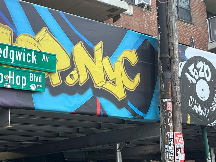 New York City: Walk This Way Harlem Hip Hop Walking Tour - Timing, weather, and the shape of the day