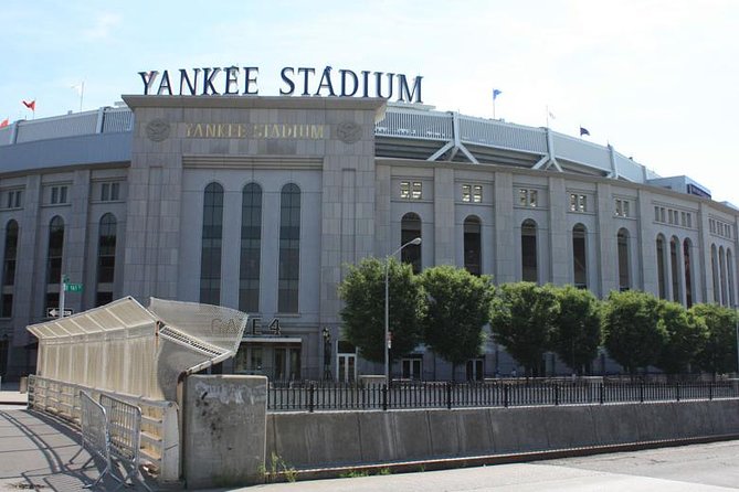 New York Contrasts Tour - Yankee Stadium: a quick Bronx introduction