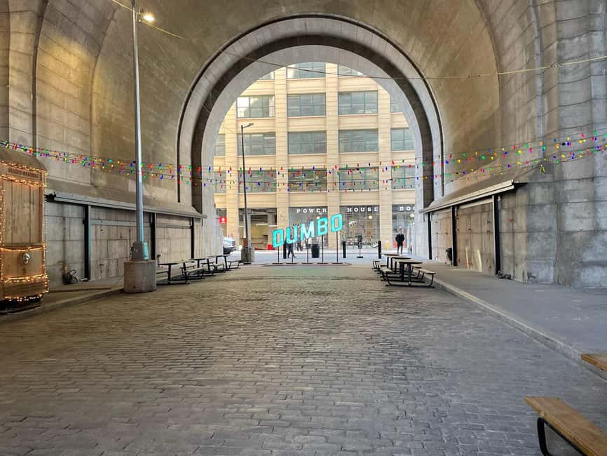 New York: DUMBO Brooklyn Food and Culture Tour - A Brooklyn church and the Underground Railroad