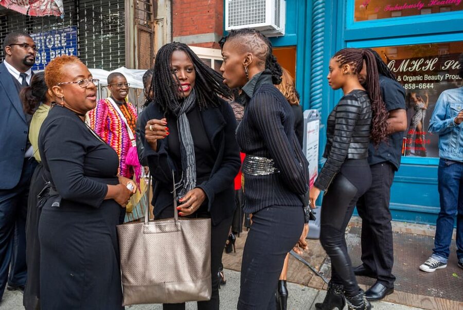 NEW YORK HARLEM GOSPEL WALKING - The Apollo Theater, where the route comes alive