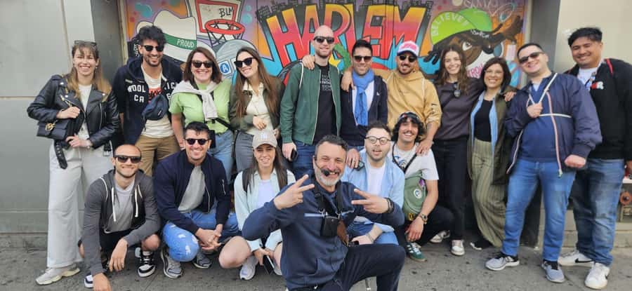 New York: Harlem Tour and Sunday Gospel Mass - Walking through Harlem’s murals and musical past
