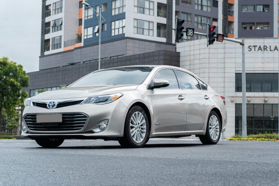 New York: JFK Airport Transfer - Luggage help from terminal to hotel