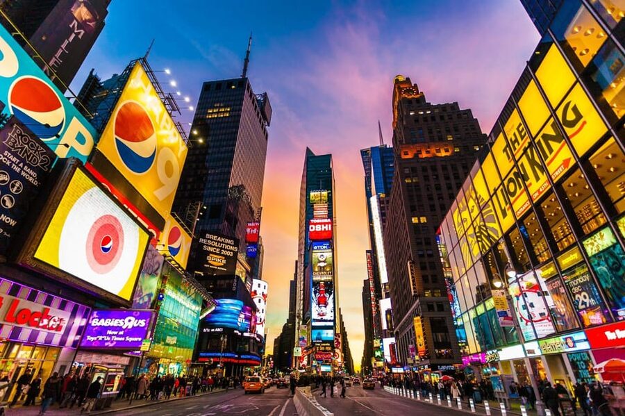 New York Manhattan:JFK EWR LGA Private Hotel Transfer - Communication is the service’s strongest feature