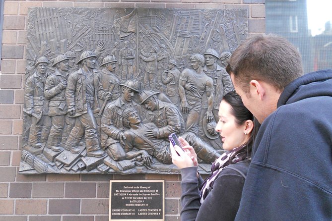 New York Midtown Scavenger Hunt Adventure - Starting at Times Square, then finding the details