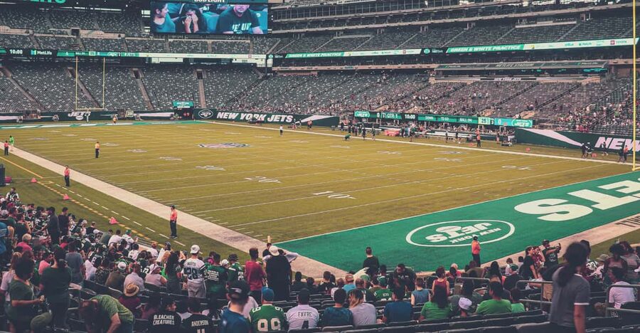 New York: New York Jets Football Game at Metlife Stadium - What the three-and-a-half-hour visit feels like