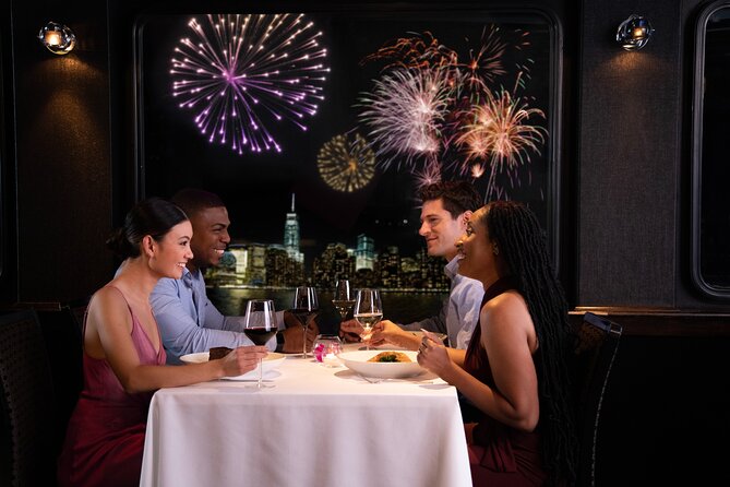 New York Pier 15 New Year's Eve Buffet Dinner Cruise - Dinner, drinks, and the question of value