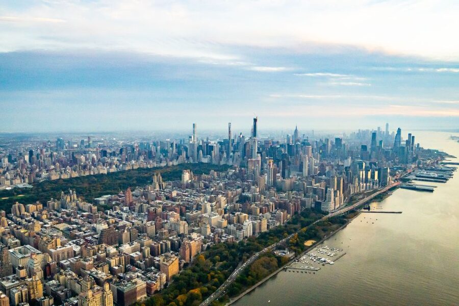 New York: Private Scenic Helicopter Charter with Champagne - Choosing the helicopter for your group