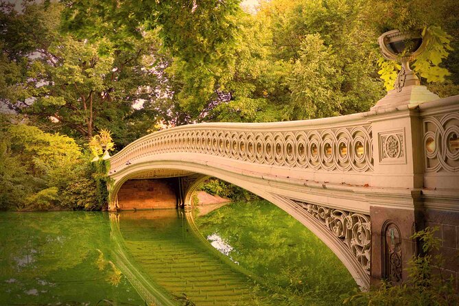 New York’s Iconic Central Park: A Self-Guided Audio Tour - Pulitzer Fountain and the Sherman statue