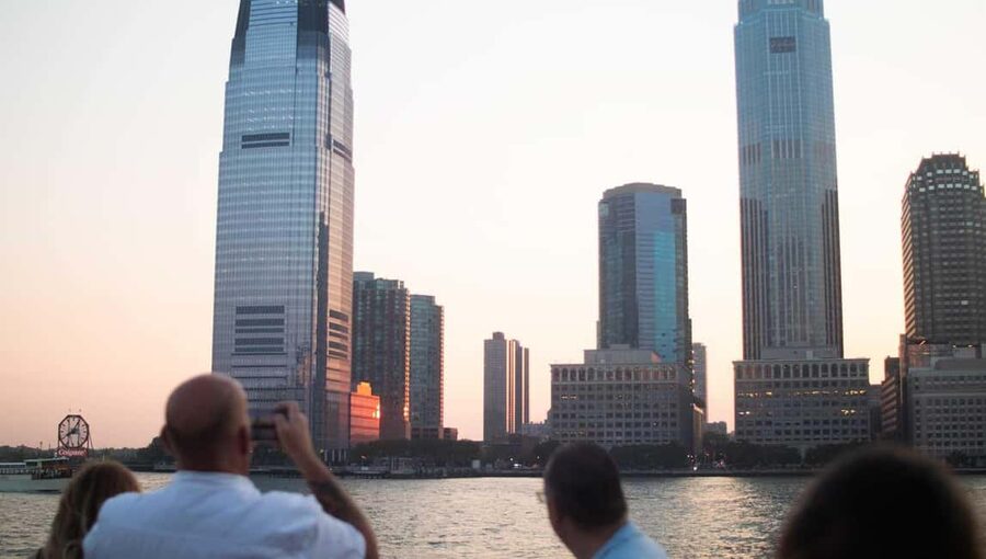 New York: Sunset Cruise with Statue of Liberty Views - Cruising the East and Hudson Rivers