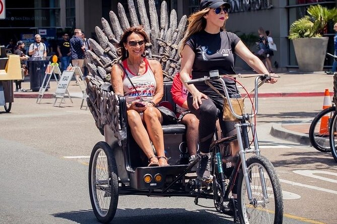 New York Tours and New York City Sightseeing Tours.Flexible Tours - Apple Fifth Avenue and the glass cube